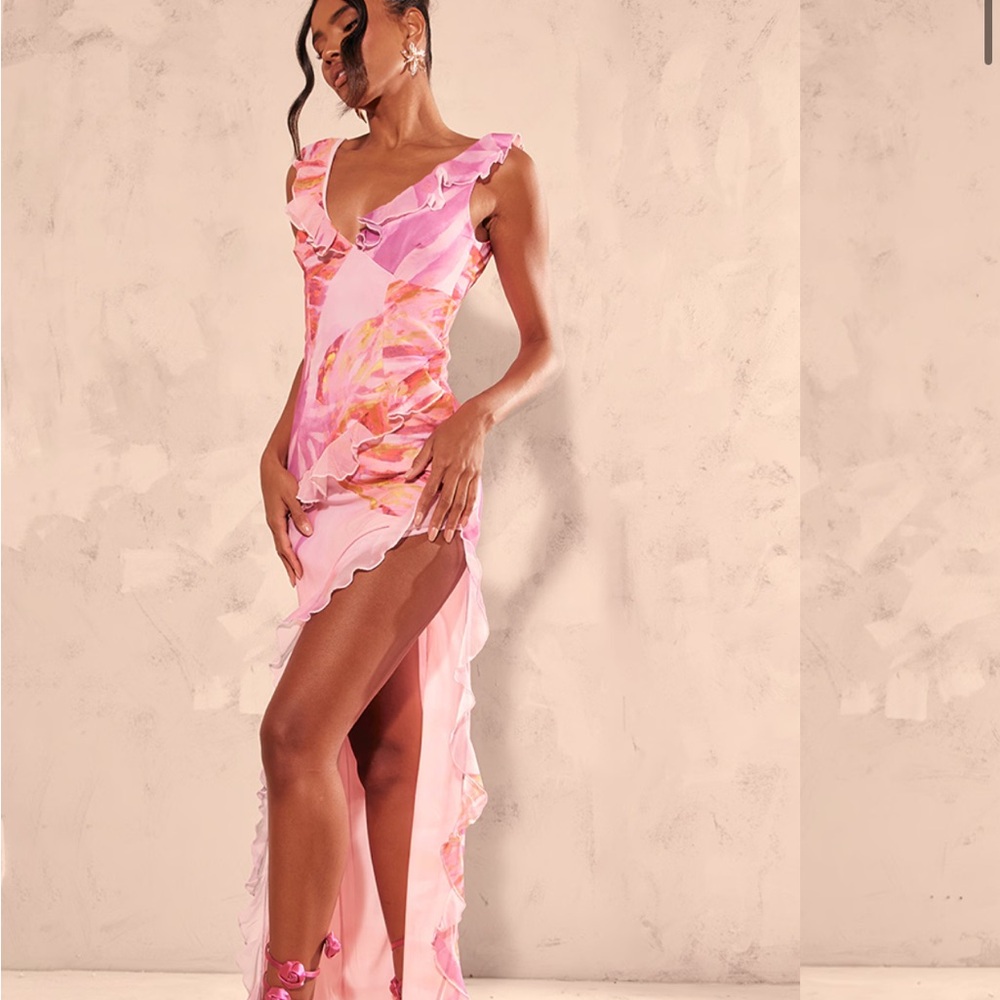 PrettyLittleThing Pink Floral Maxi Dress
